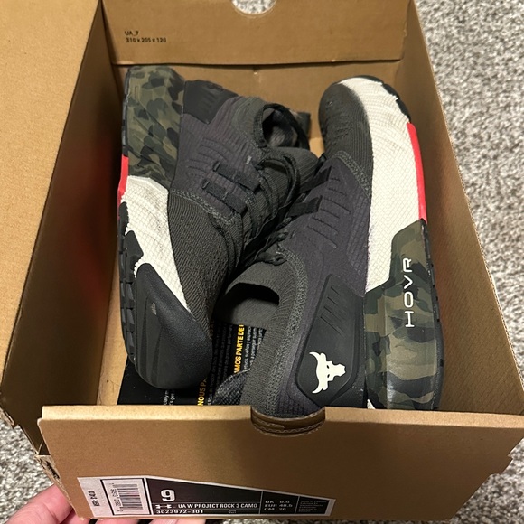 Under Armour, The Rock collection sneakers! - Picture 1 of 5